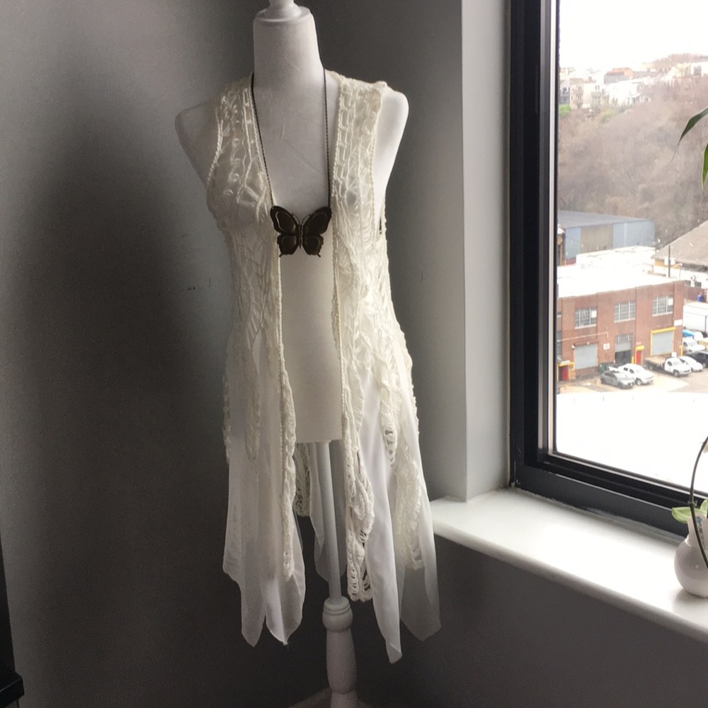 Chico crochet long vest new like condition s 0